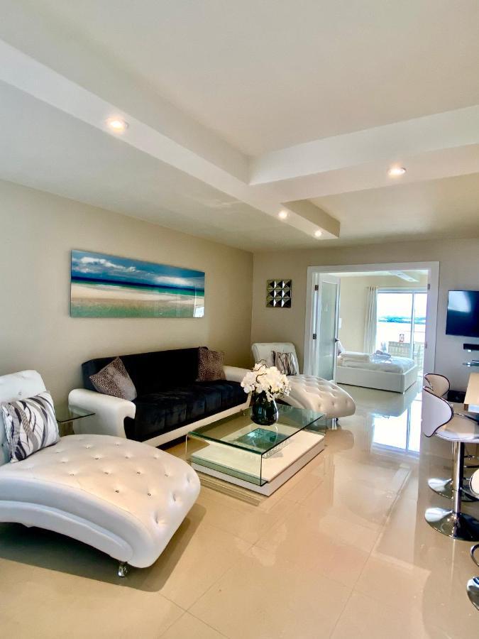 Premium Modern Waterfront Apartment With Miami Skyline View On The Bay 5 Mins Drive To Miami Beach With Free Parking Екстер'єр фото